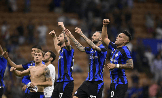 英超青训球员炫耀贩毒被判3年，同伙持枪获刑10年（英超青训球员因炫耀贩毒获刑3年，持枪同伙被判10年）