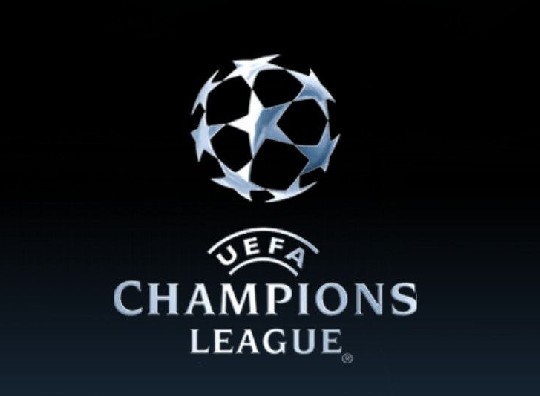 佛罗伦萨主场5-1大胜乌迪内斯，收获本赛季联赛首胜（佛罗伦萨主场5比1横扫乌迪内斯，迎来赛季联赛首胜）