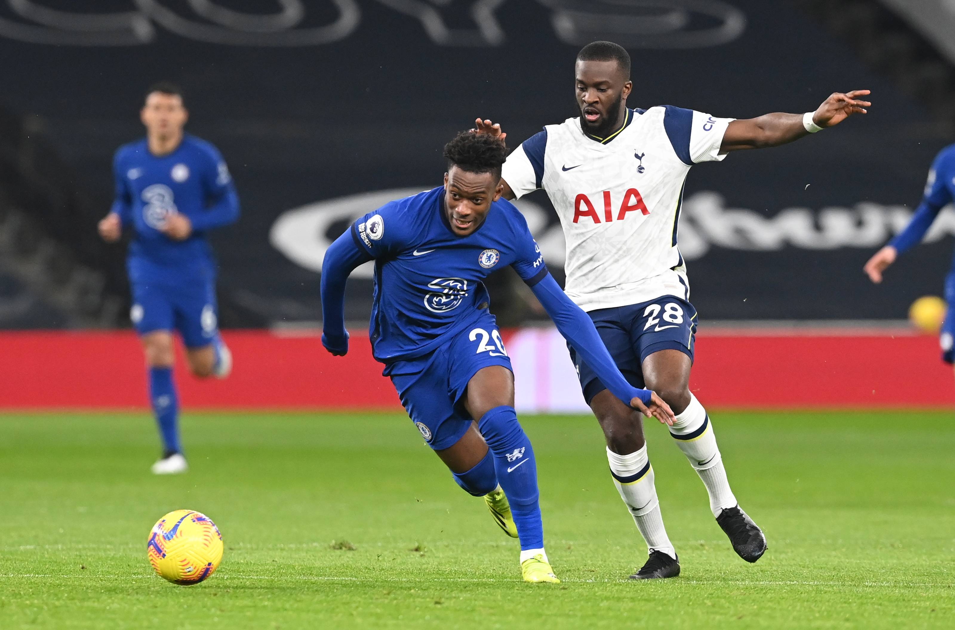 斯帕莱蒂：弗拉霍维奇会缺阵两三个月；我们要赢而且踢得漂亮（斯帕莱蒂：弗拉霍维奇将伤缺2-3个月，我们要赢也要踢得好看）