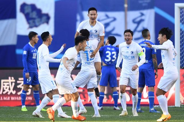 遭到质疑？没关系，詹姆斯公开力挺，确定他的超级巨头地位（质疑不断？詹姆斯公开发声力挺，他的超级巨头地位实锤）