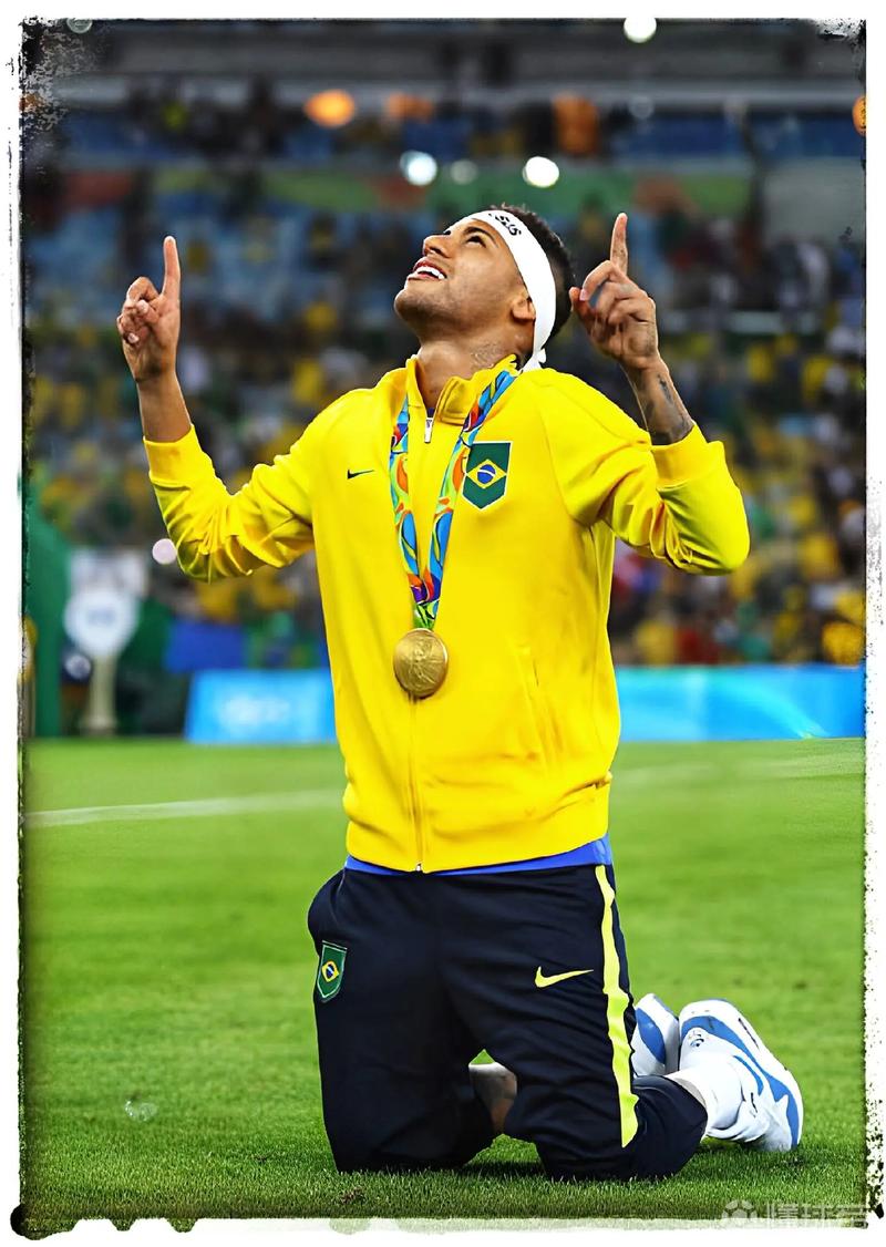 本泽马：不想踢世界杯是假话；齐祖若执教法国我祝他一切顺利（本泽马辟谣不想踢世界杯；祝福齐达内若执教法国队）